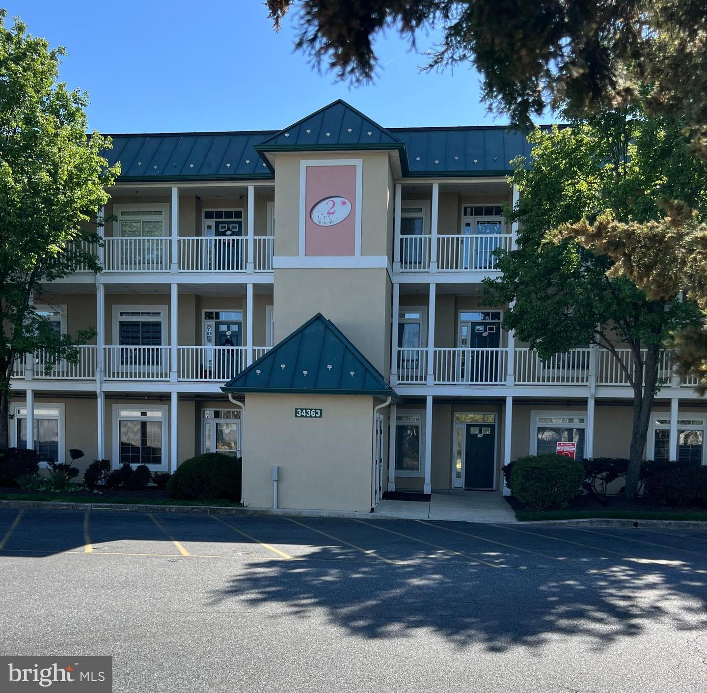 Summerlyn Dr #209 - Photo 3